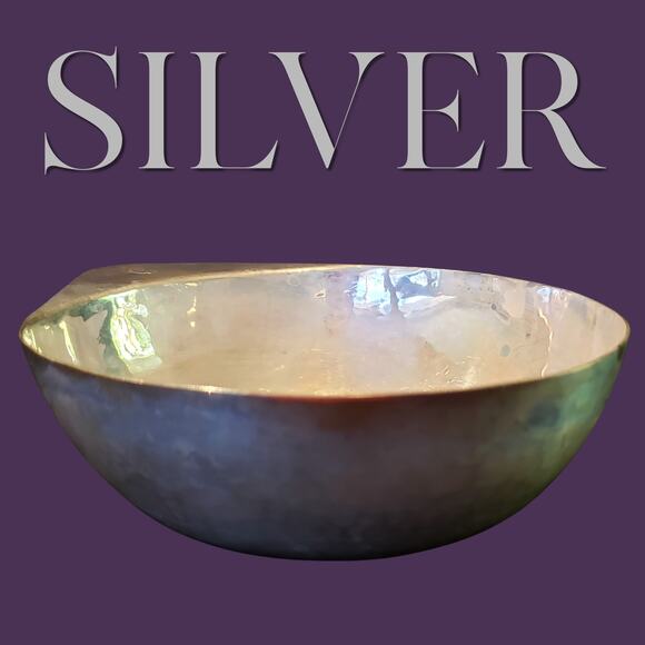 Elegant Four Silver Bowls with Triangular Handles and "C" Monogram - Picture 8 of 13